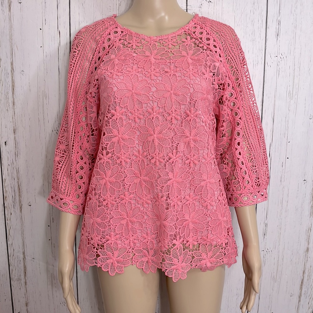 Keren Hart Embroidered Lace Top Size Small Pink Lace Overlay Size Small